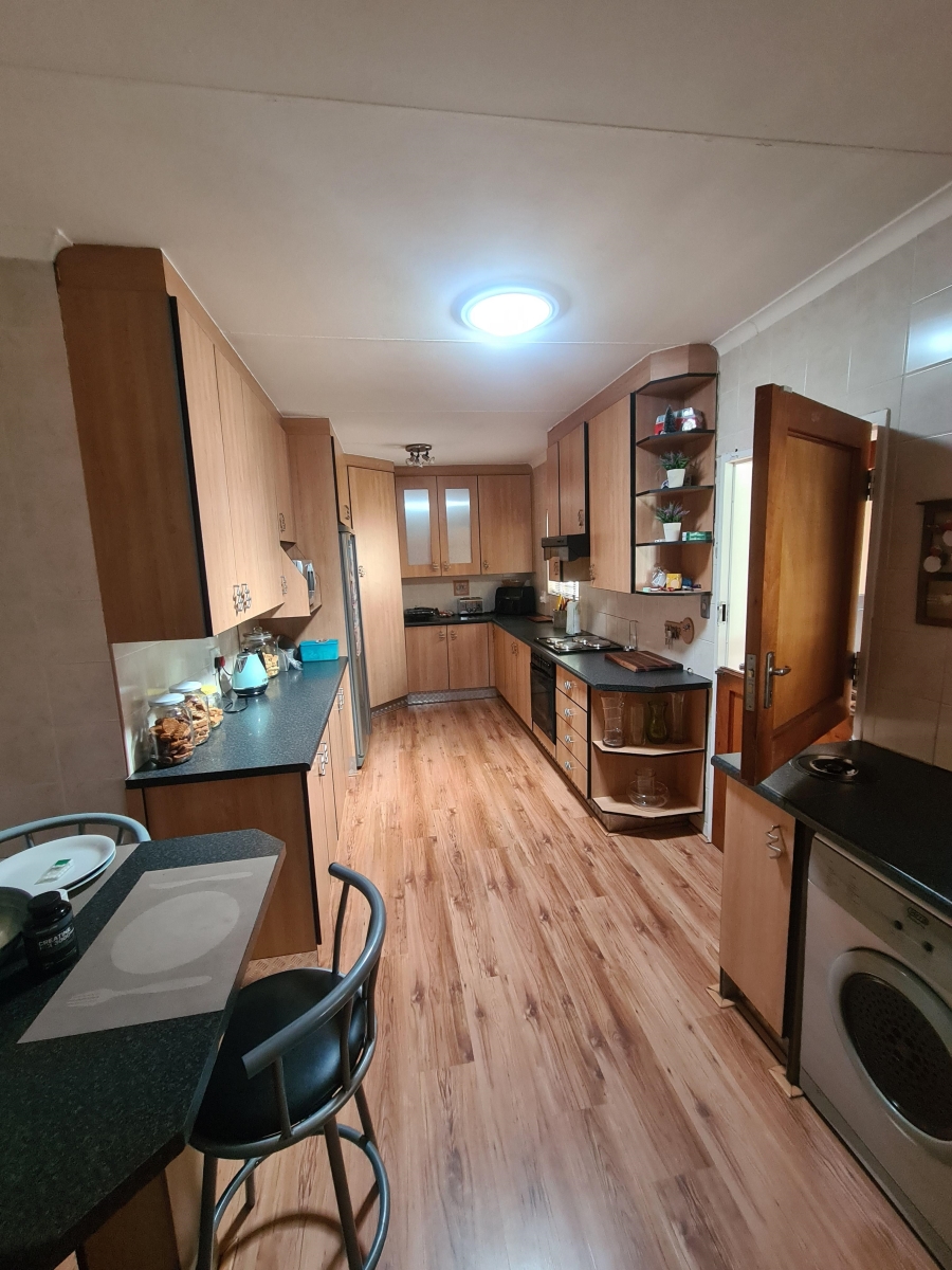 4 Bedroom Property for Sale in Vaalpark Free State